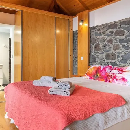 2 Bedrooms House With Sea View Private Pool And Enclosed Garden At Porto Moniz 1 Km Away From The Beach * Porto Moniz